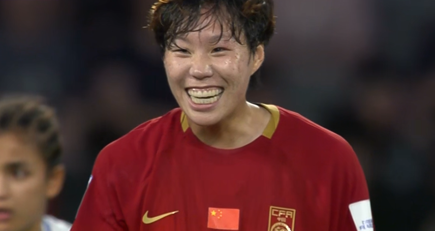 8868体育登录入口-中国女足艰难领先！邵子钦爆射破门，亚洲杯第2球，王霜助攻